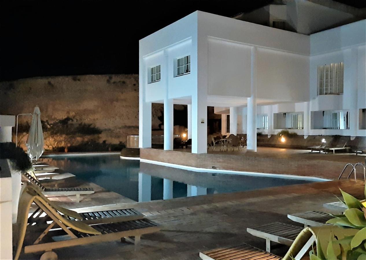 City Walls Rooftop Terrace Duplex @ Citycenter & Beach Lagos Buitenkant foto